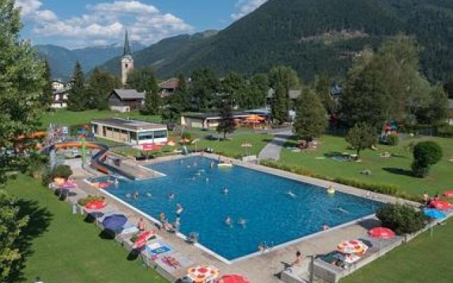 zwembad-buiten-westendorf